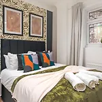 Gorgeous 3-Bedroom In London - Sleeps 8