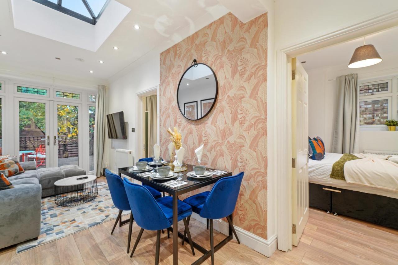 Gorgeous 3-bedroom In - Sleeps 8 *